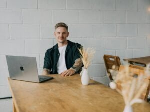 como implantar um sistema de ponto eletronico